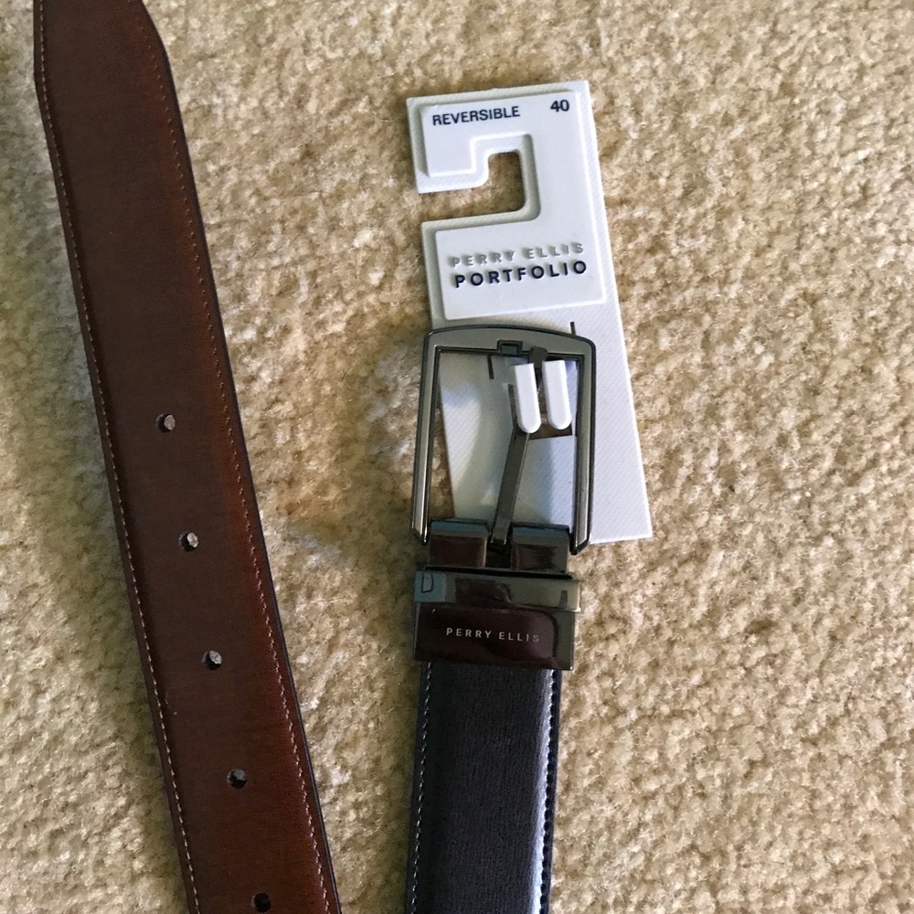Perry Ellis reversible belt